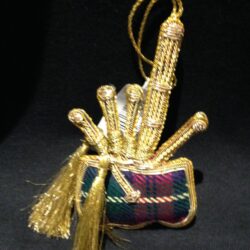 Christmas Decoration - Tartan Bagpipes