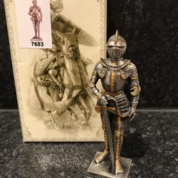 knight-7683 Statue Knight Collection - Knight with Sword (code 7683)
