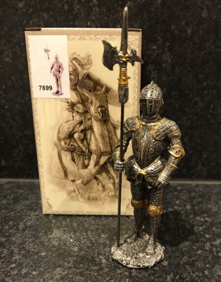 Statue Knight Collection - Knight with Halberd (code 7699)