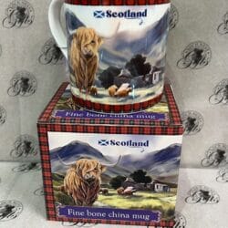 Mug - Scotland Highland cows and piper Mug - Fine Bone China Mug Scotland Highland Cow and Piper