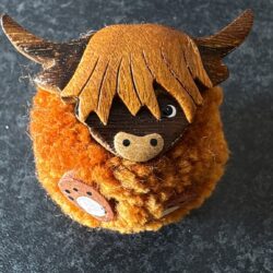 Magnet - Pom Pom Highland Cow Magnet-pom pom Highland cow
