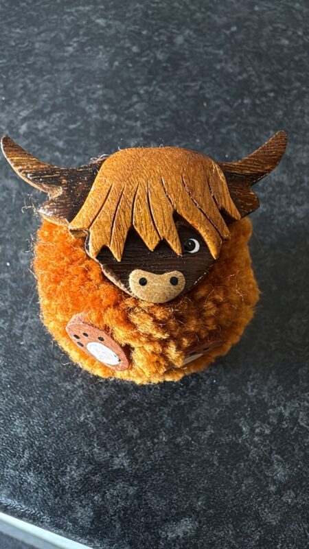 Magnet-pom pom Highland cow